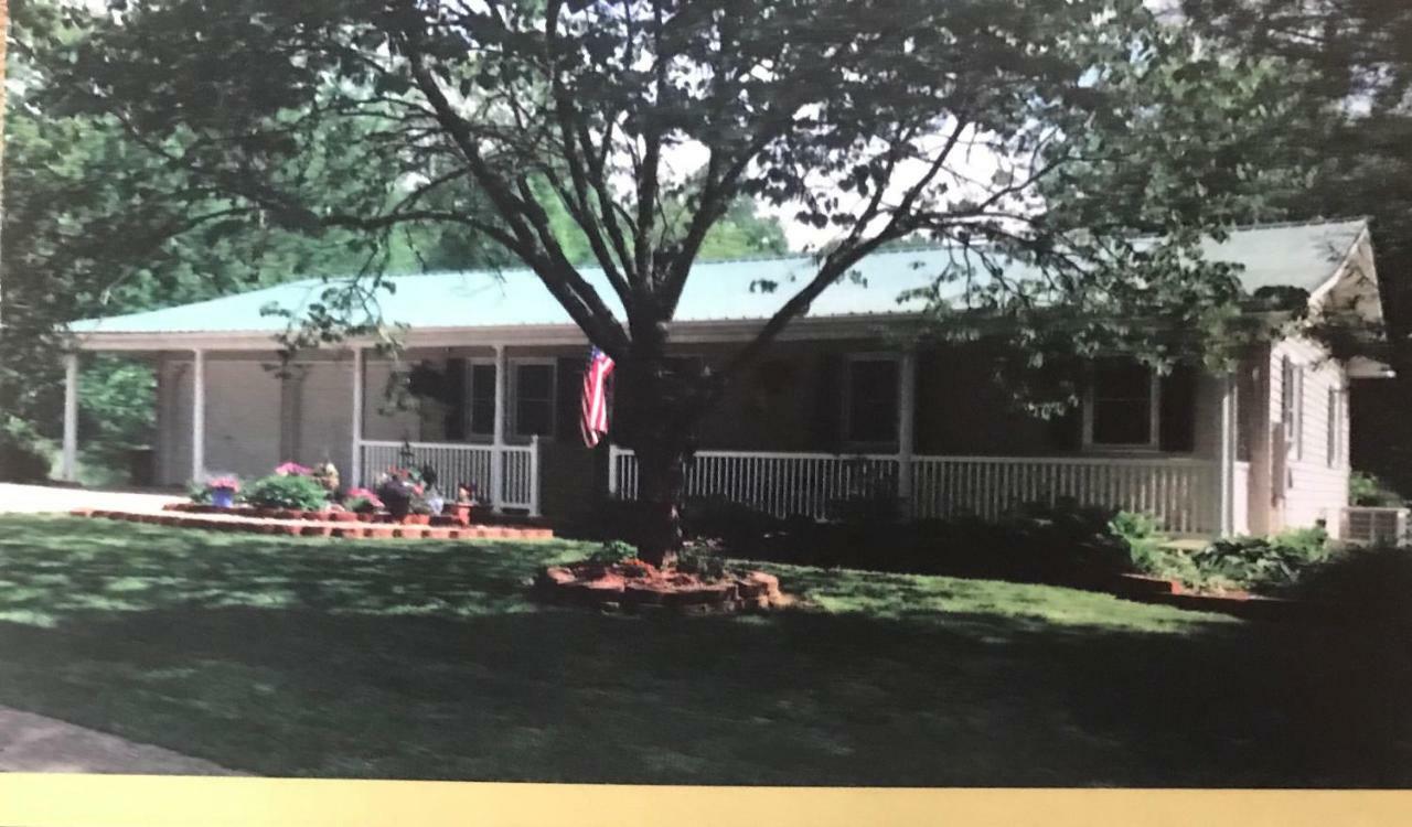 Branson Country B&B ハーマン エクステリア 写真